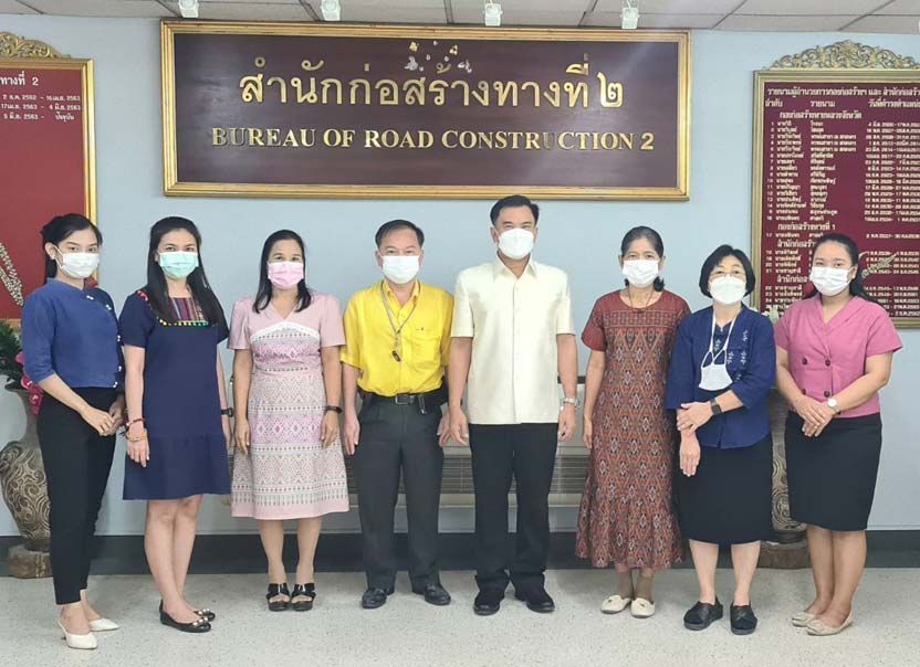 ตามที่ ครม. เห็นชอบเรื่องมาตรการส่งเสริมและสนับสนุนการใช้และสวมใส่ผ้าไทย