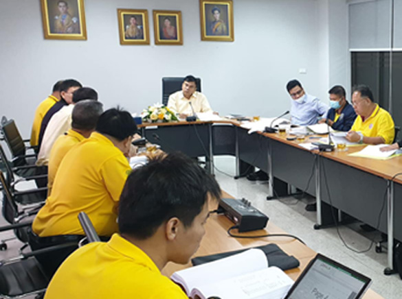 นายประจักษ์ ปัญญาเลย ผู้อำนวยการสำนักก่อสร้างทางที่ 2 จัดประชุมติดตามงานตาม พรบ. ปีงบประมาณ 2564